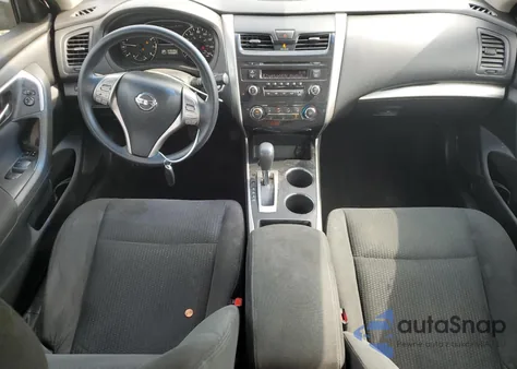 2015 Nissan Altima 2.5 z USA, uszkodzony, nr VIN 1N4AL3APXFN334353